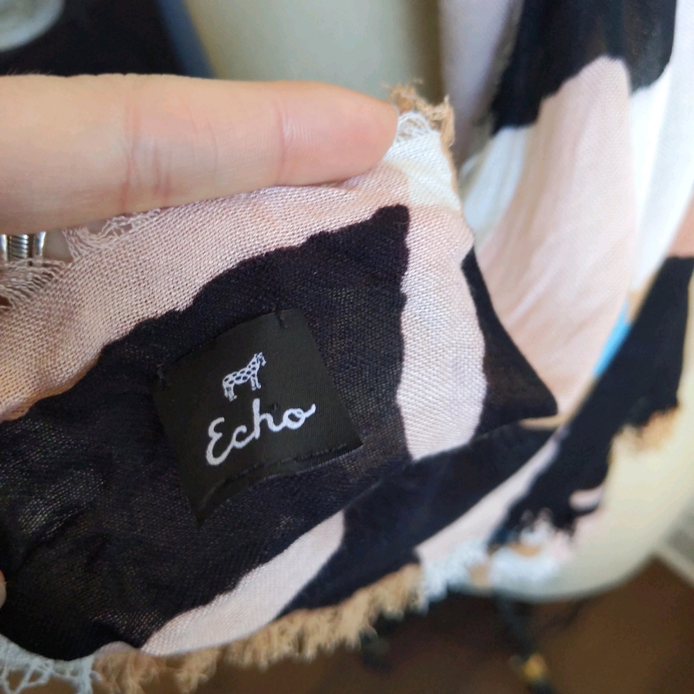 🧣Echo Color block Scarf - Picture 5 of 7